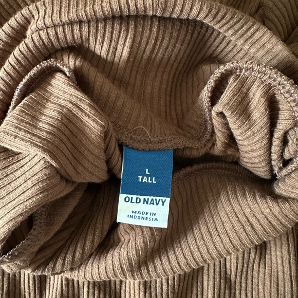 NWT Old Navy Brown Turtleneck - Picture 4 of 4